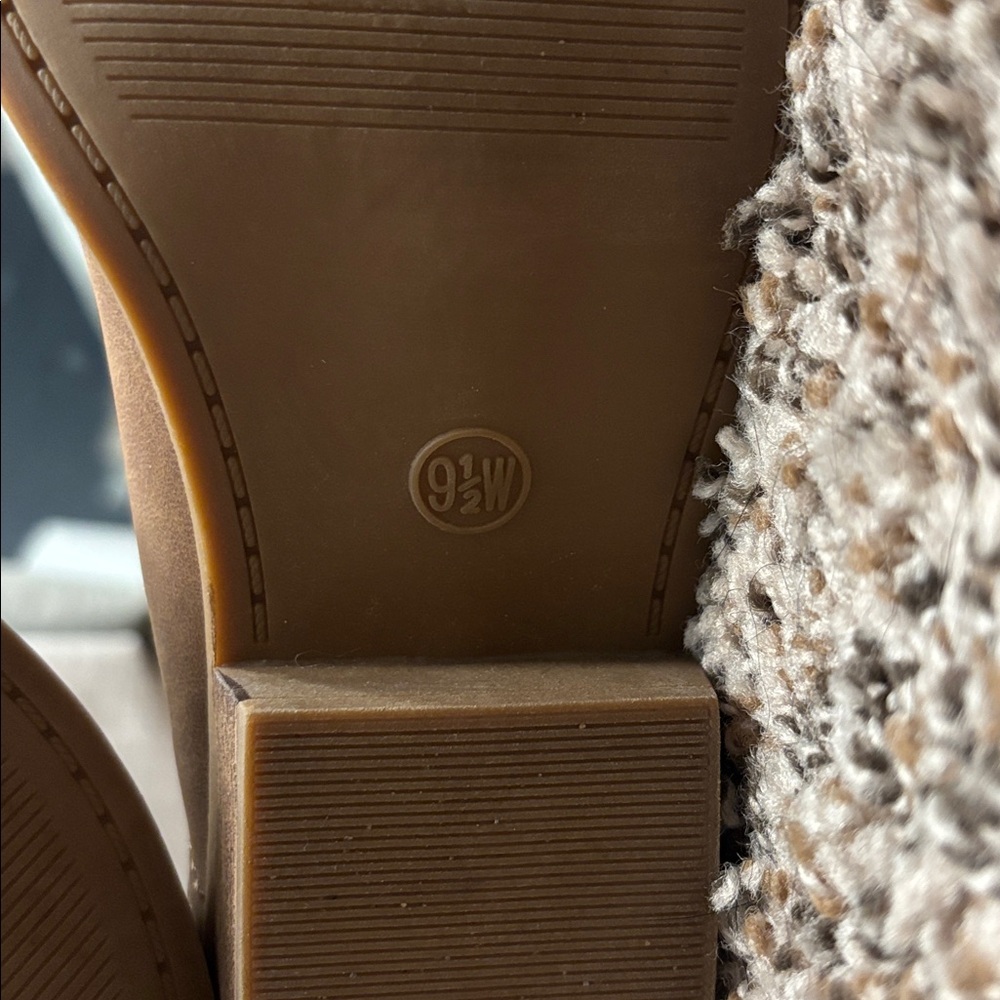 Universal Thread Brown Ankle Boots - image 4